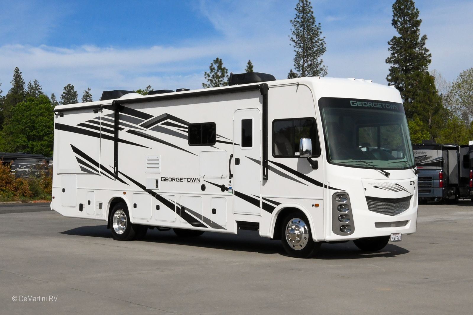 5603