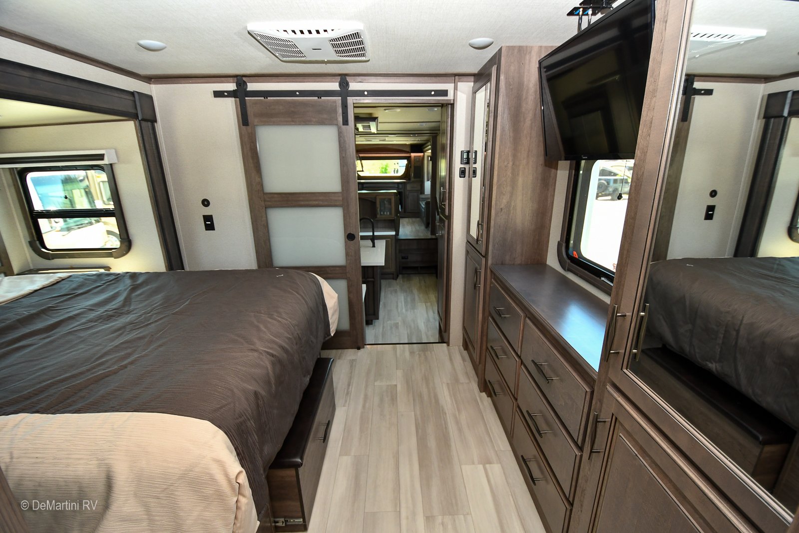 Gallery image 186427
