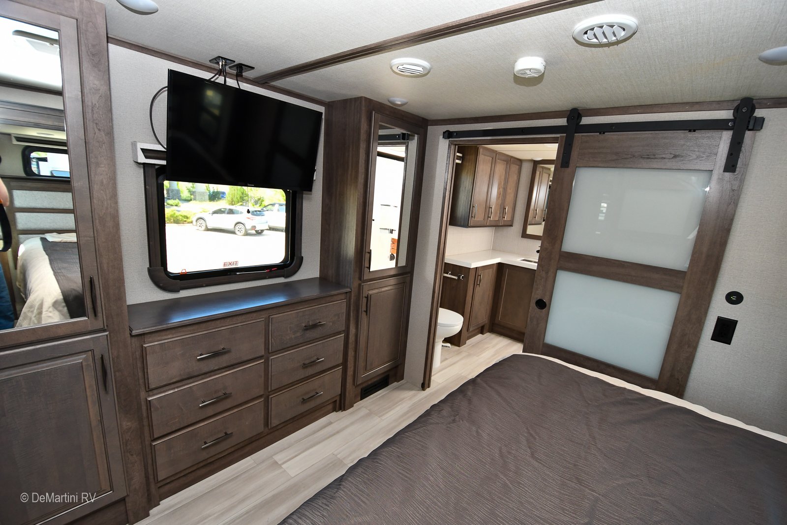 Gallery image 186423