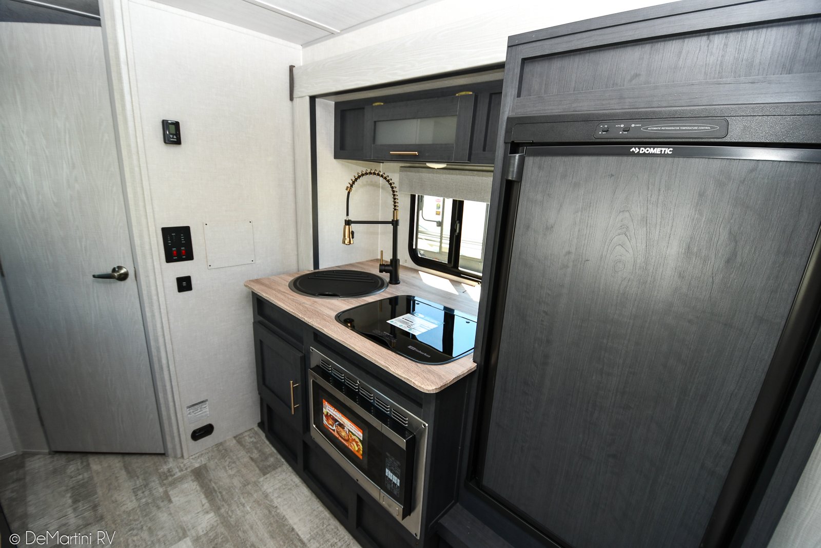 Gallery image 179040