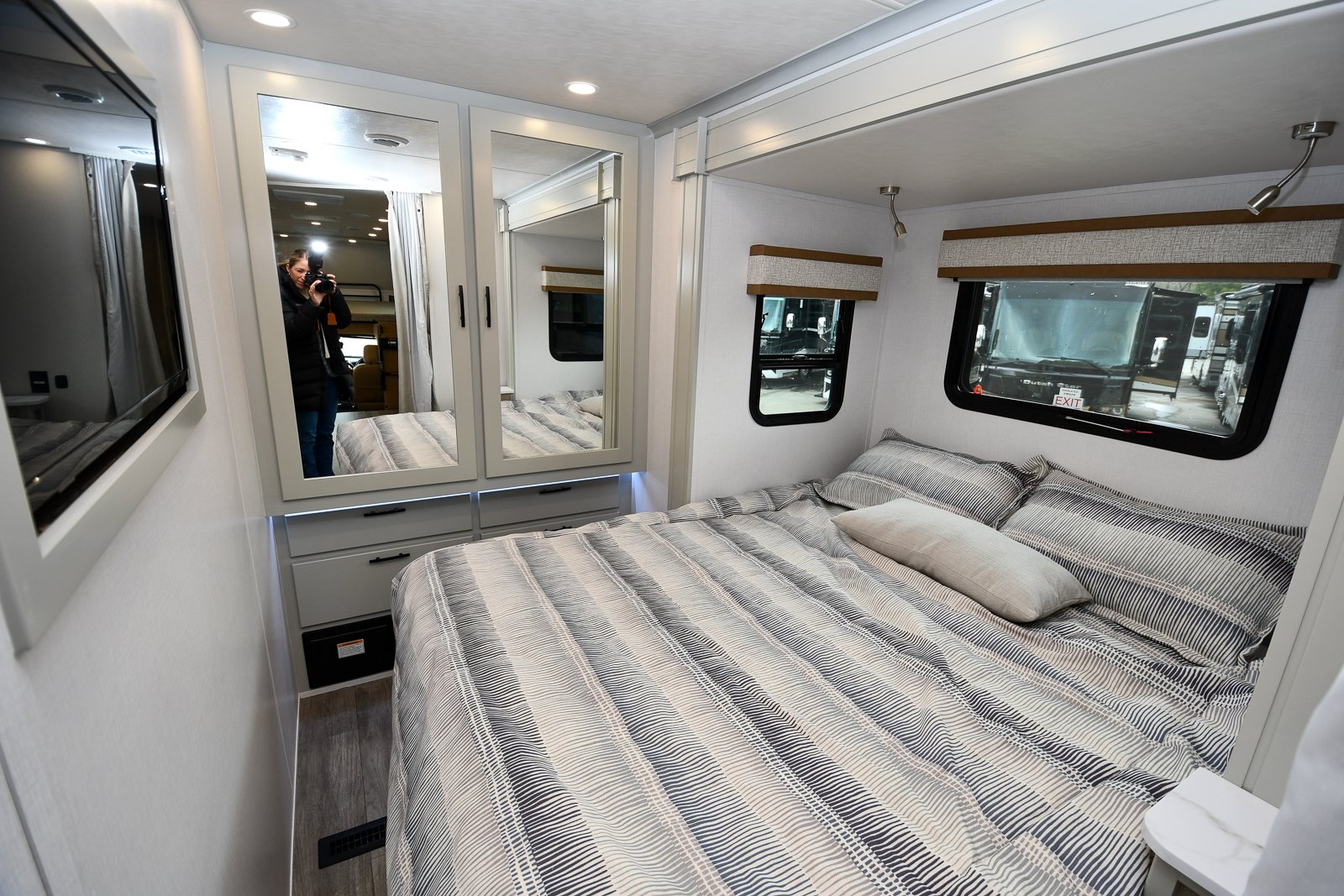 Gallery image 180902