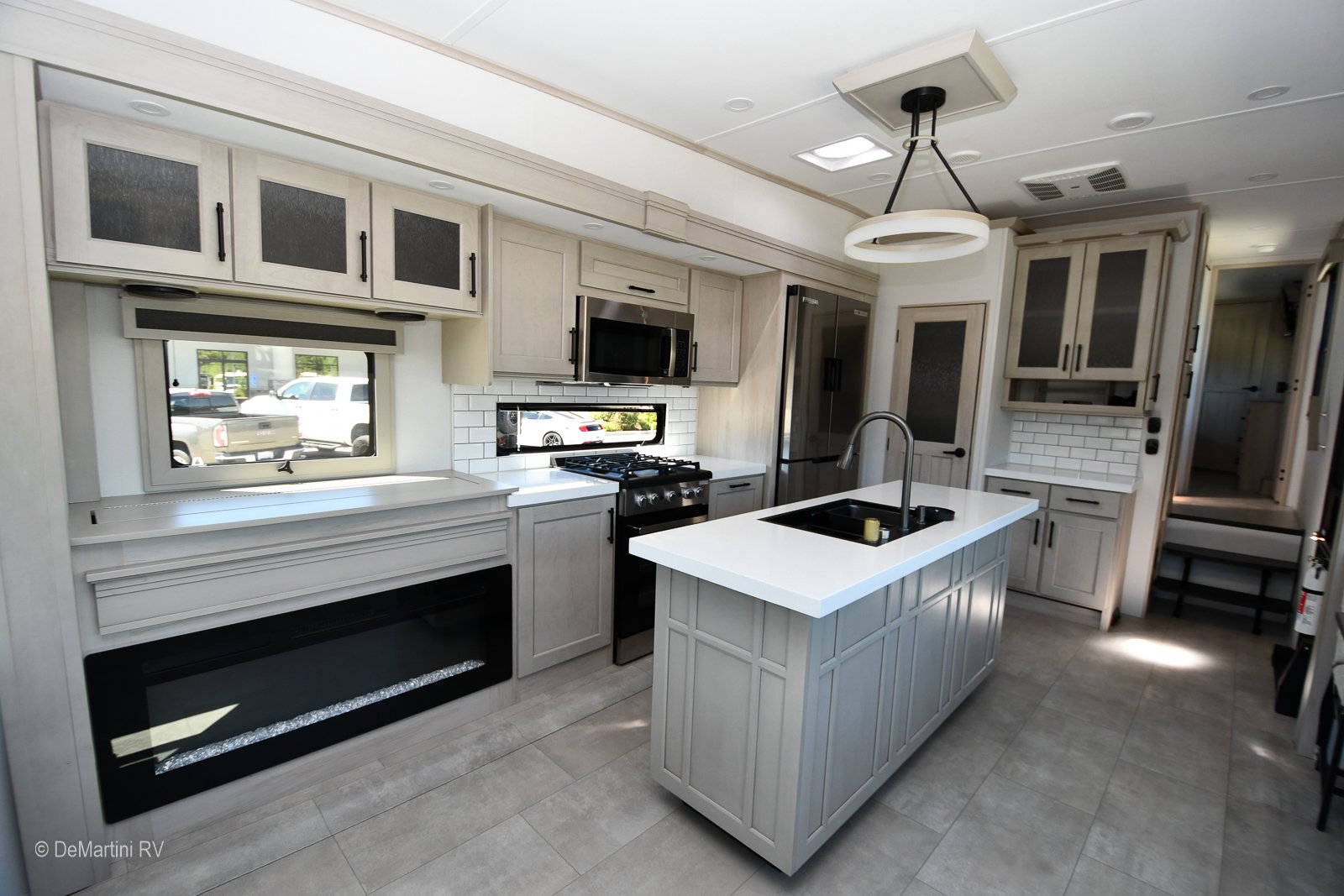 Gallery image 186819