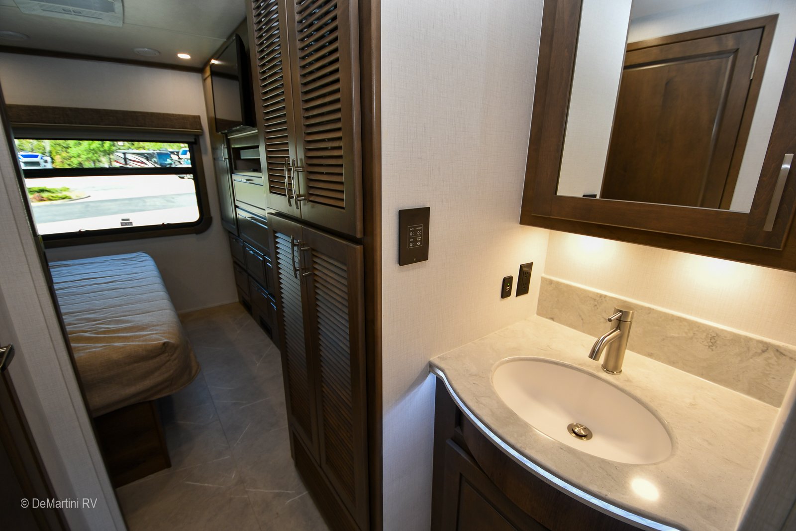 Gallery image 185859