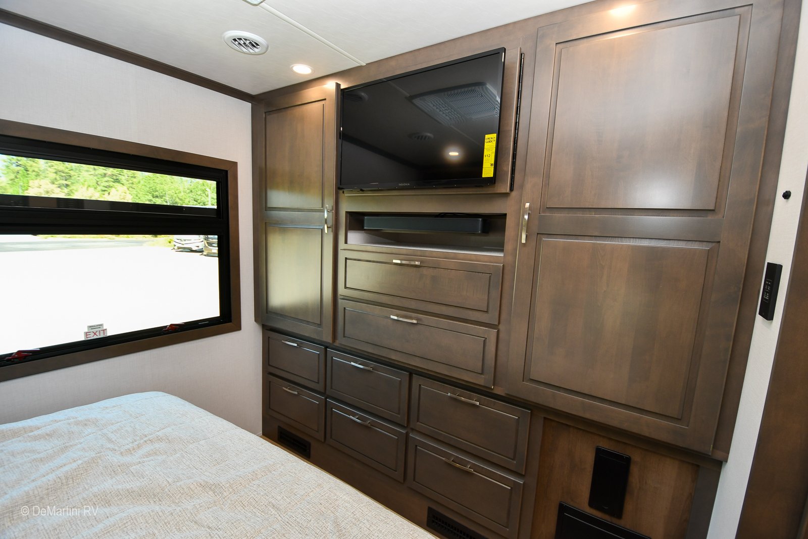 Gallery image 183624