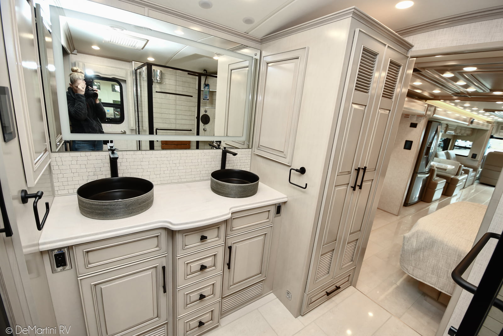 Gallery image 177877