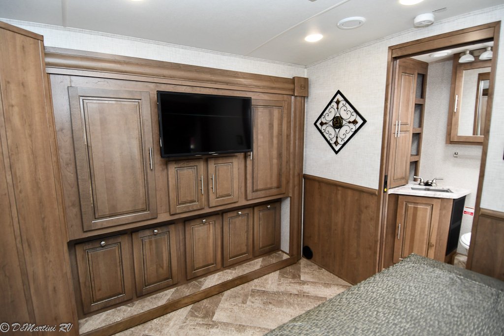Gallery image 141048