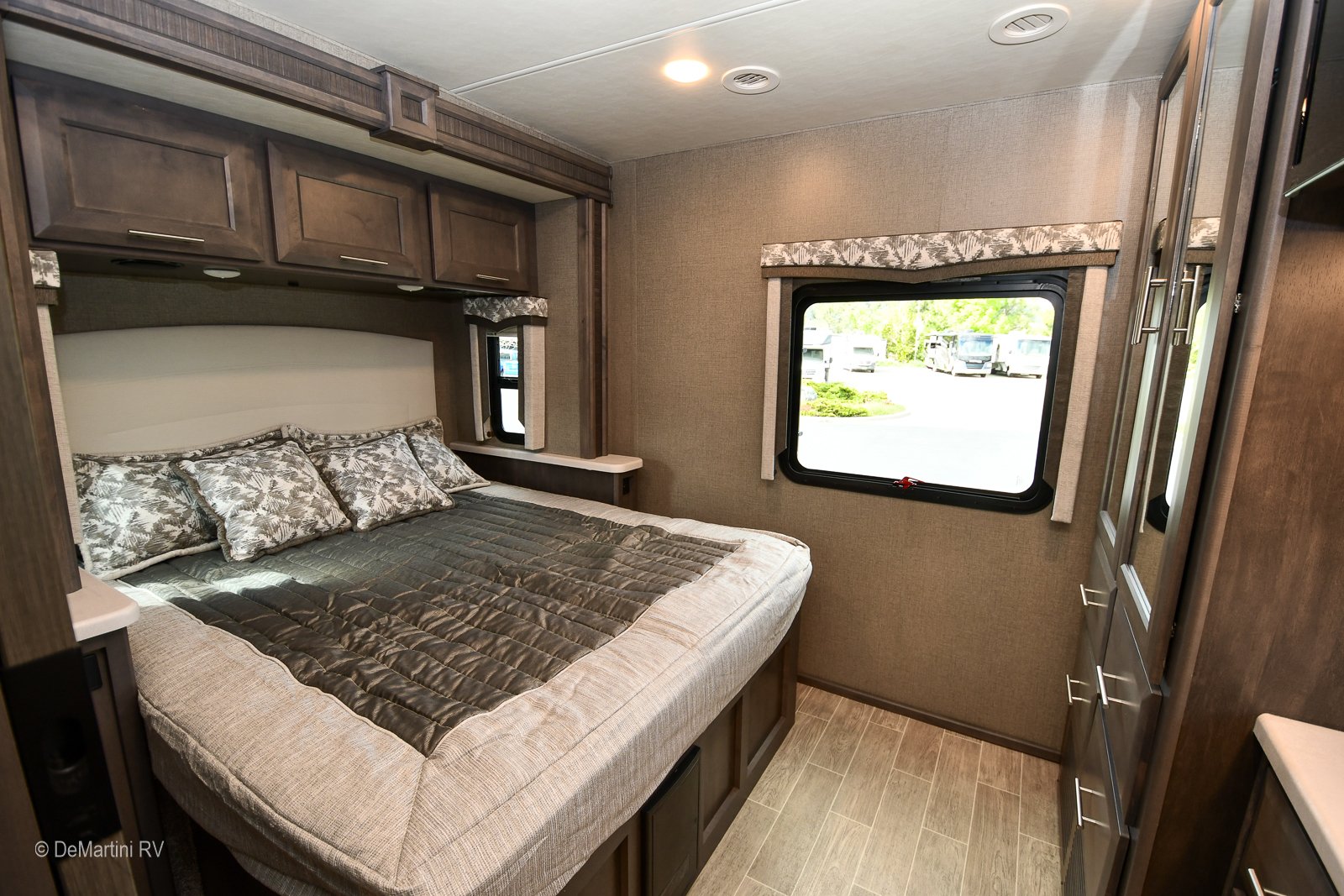 Gallery image 182709
