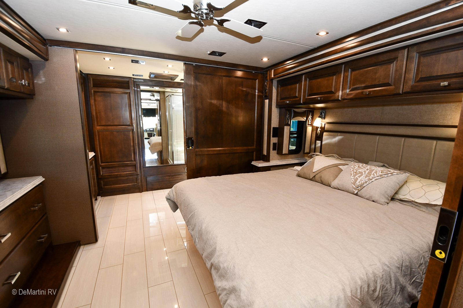 Gallery image 186727