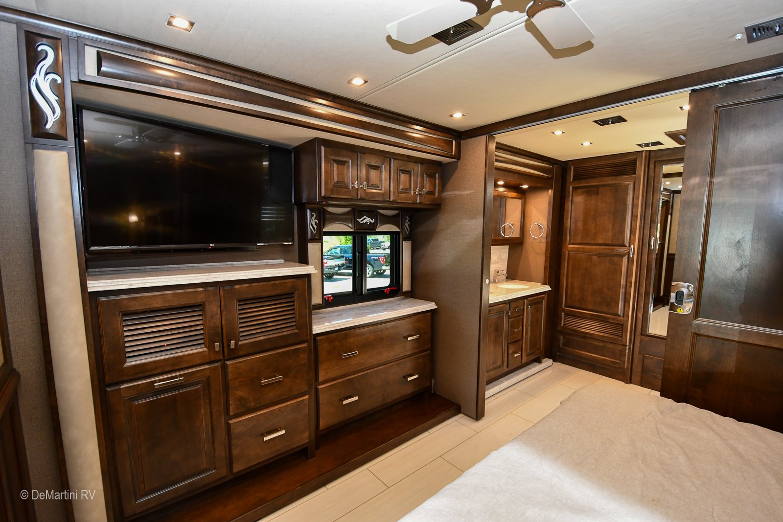 Gallery image 186728