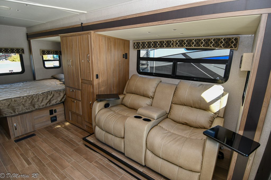 Gallery image 147404