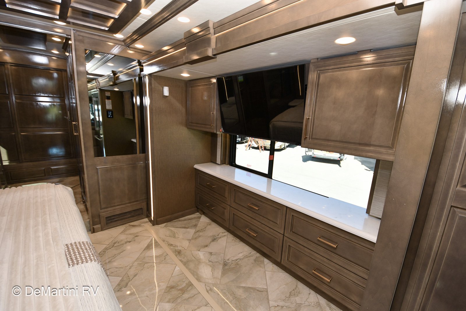Gallery image 186869