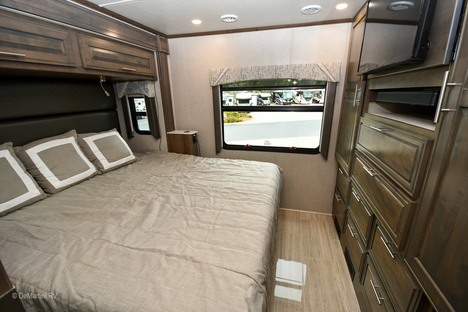 Gallery image 178469