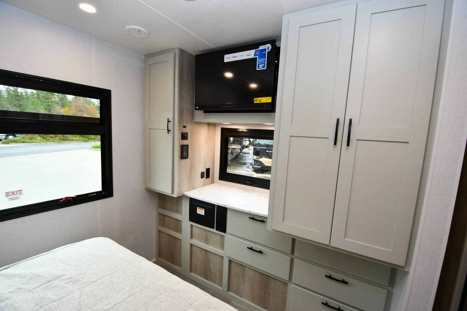 Gallery image 183808