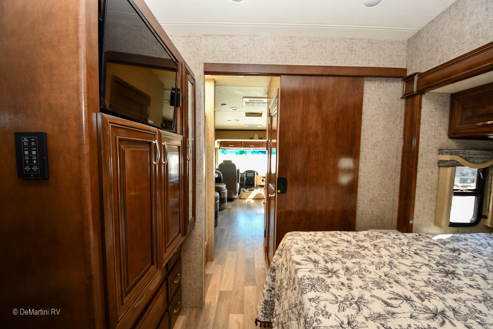 Gallery image 185997