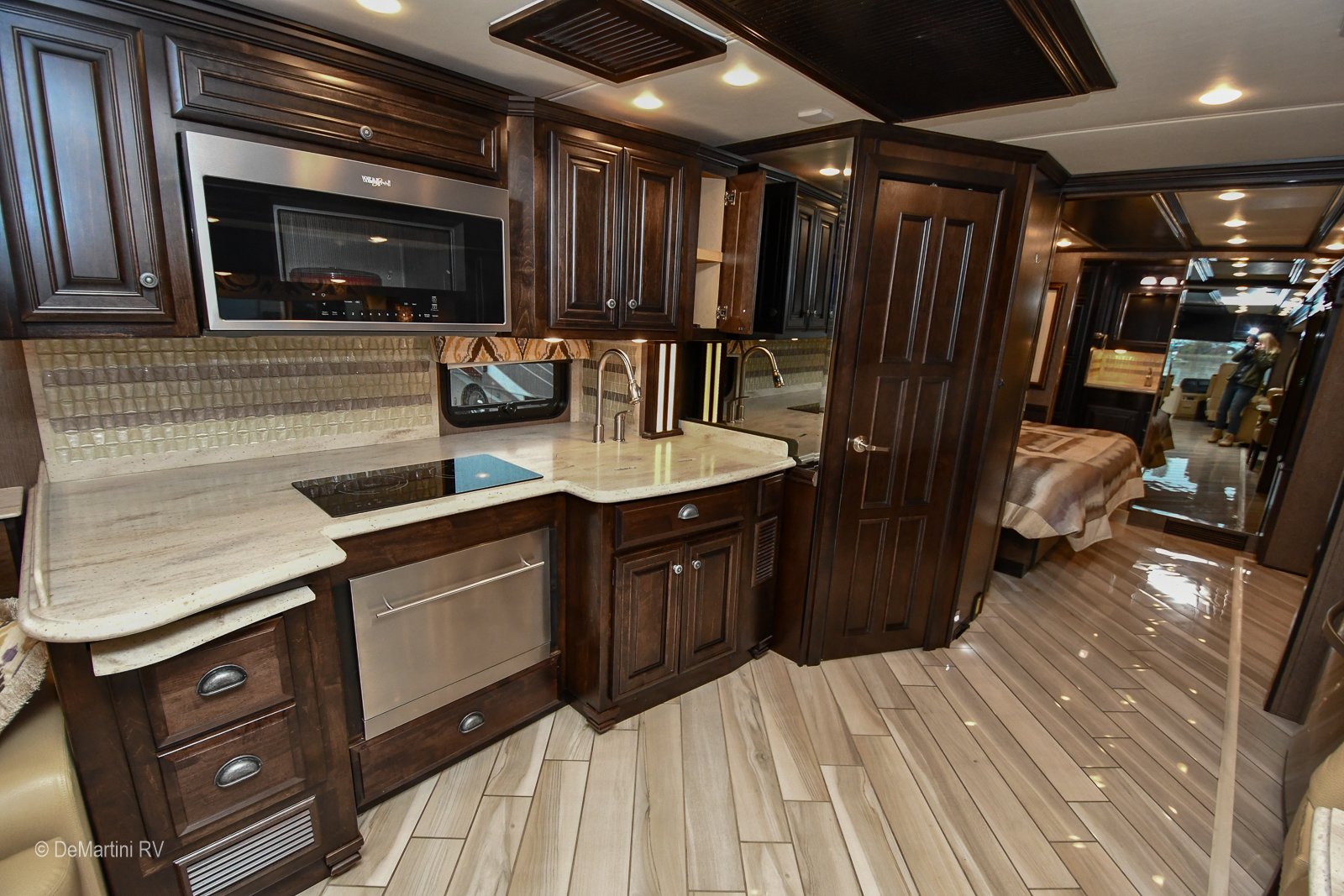 Gallery image 185408