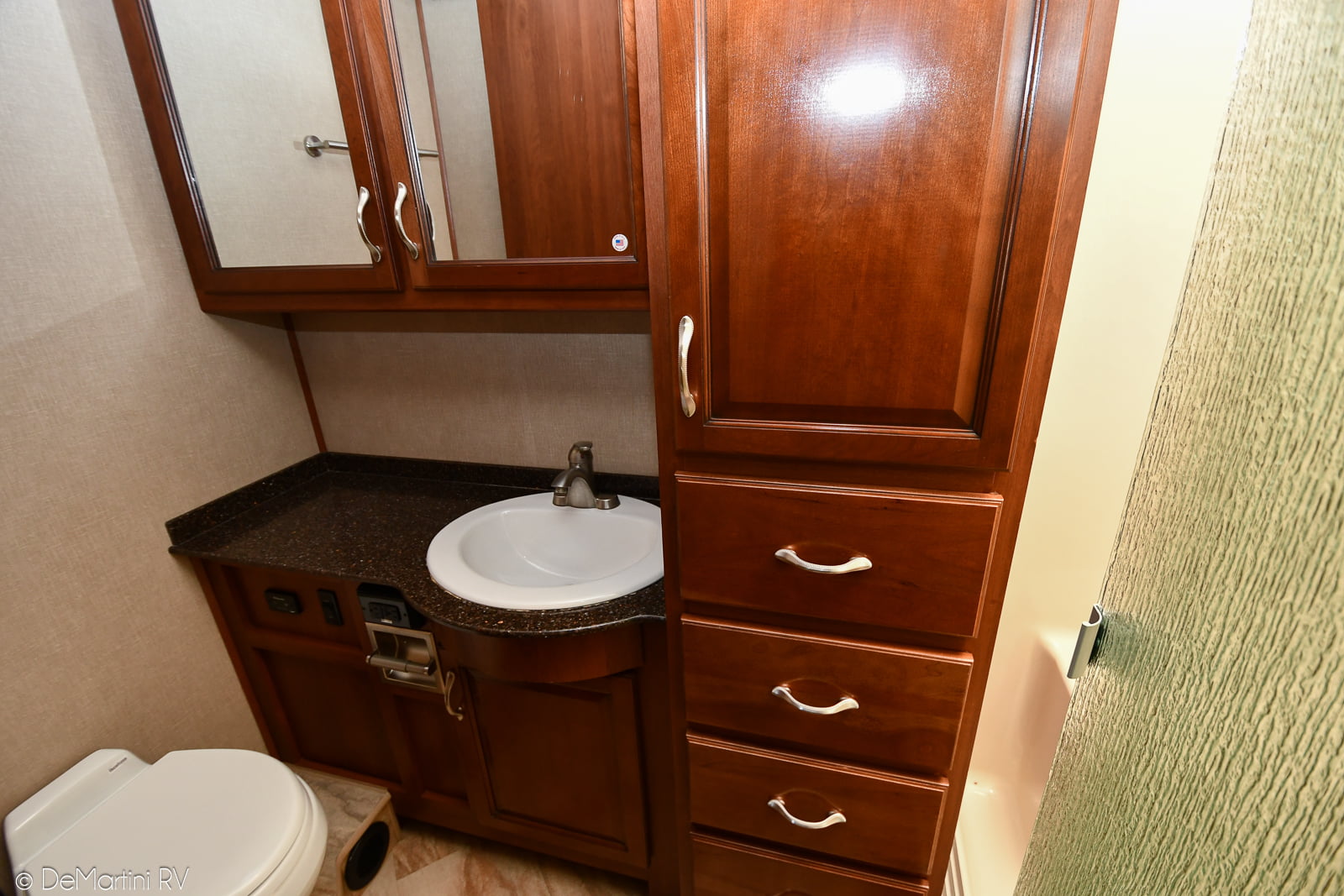 Gallery image 182906