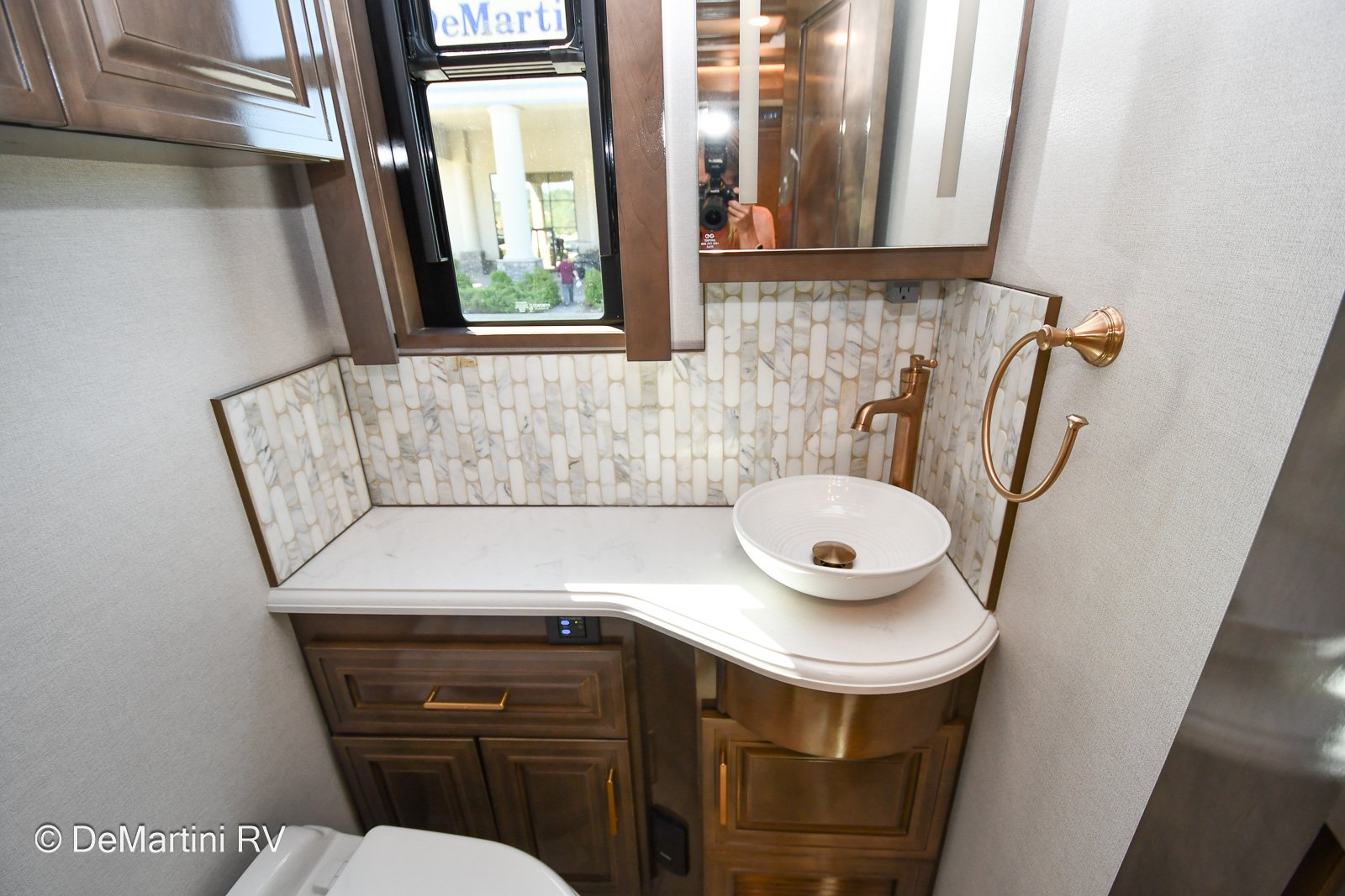 Gallery image 186875