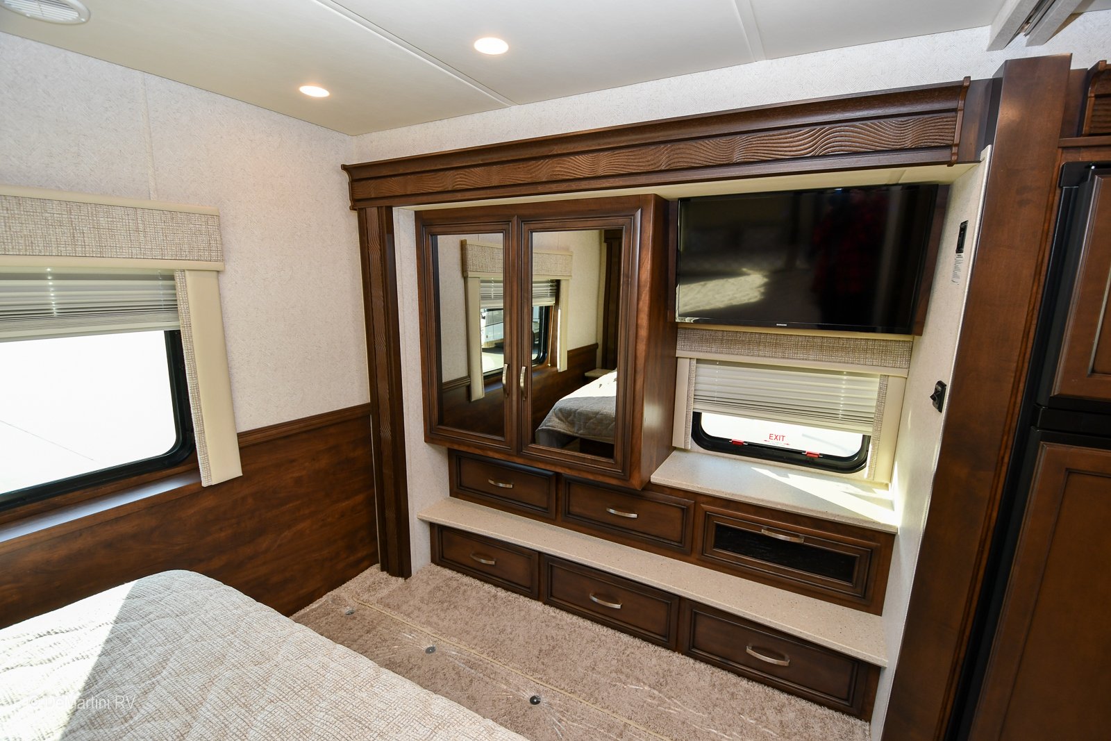 Gallery image 184812