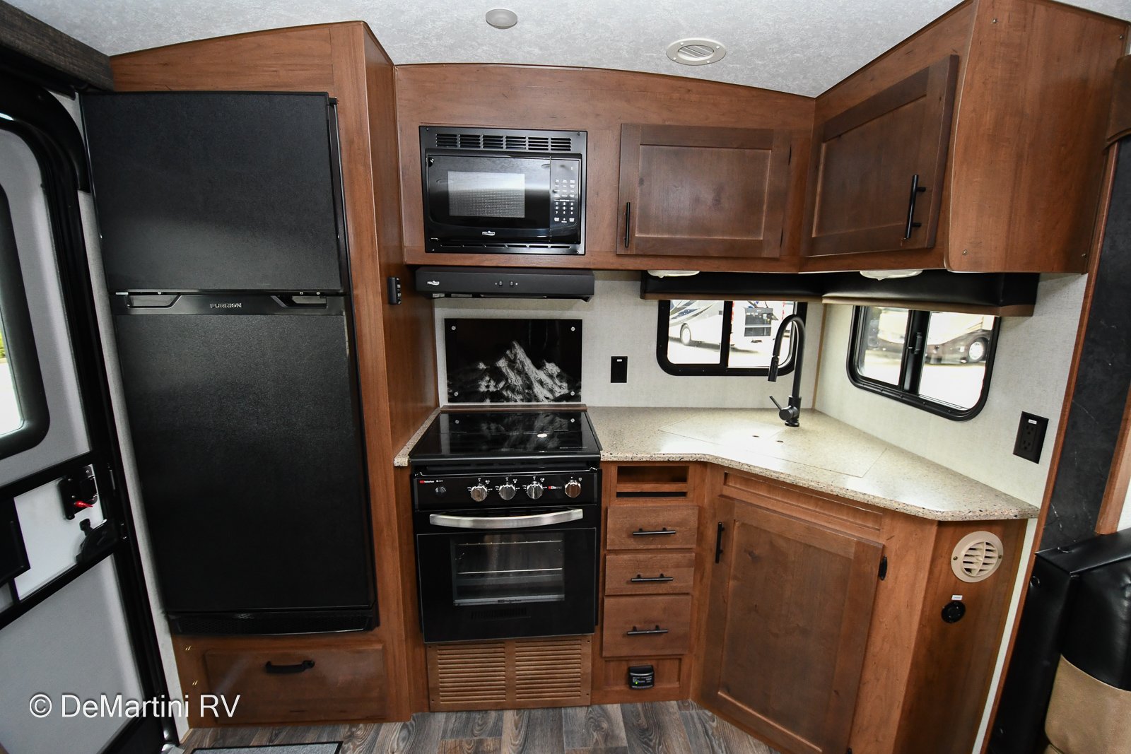 Gallery image 185021