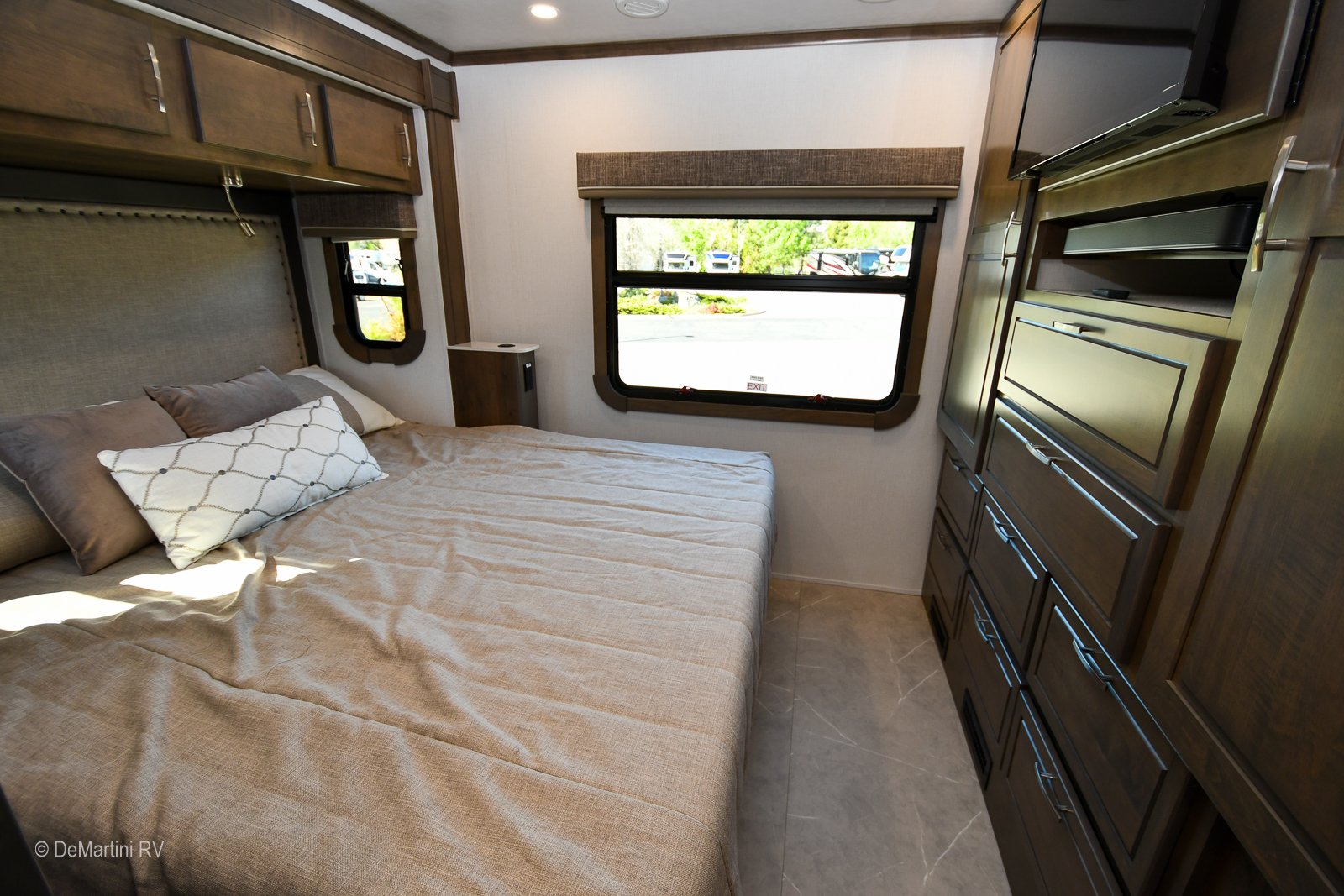 Gallery image 185860
