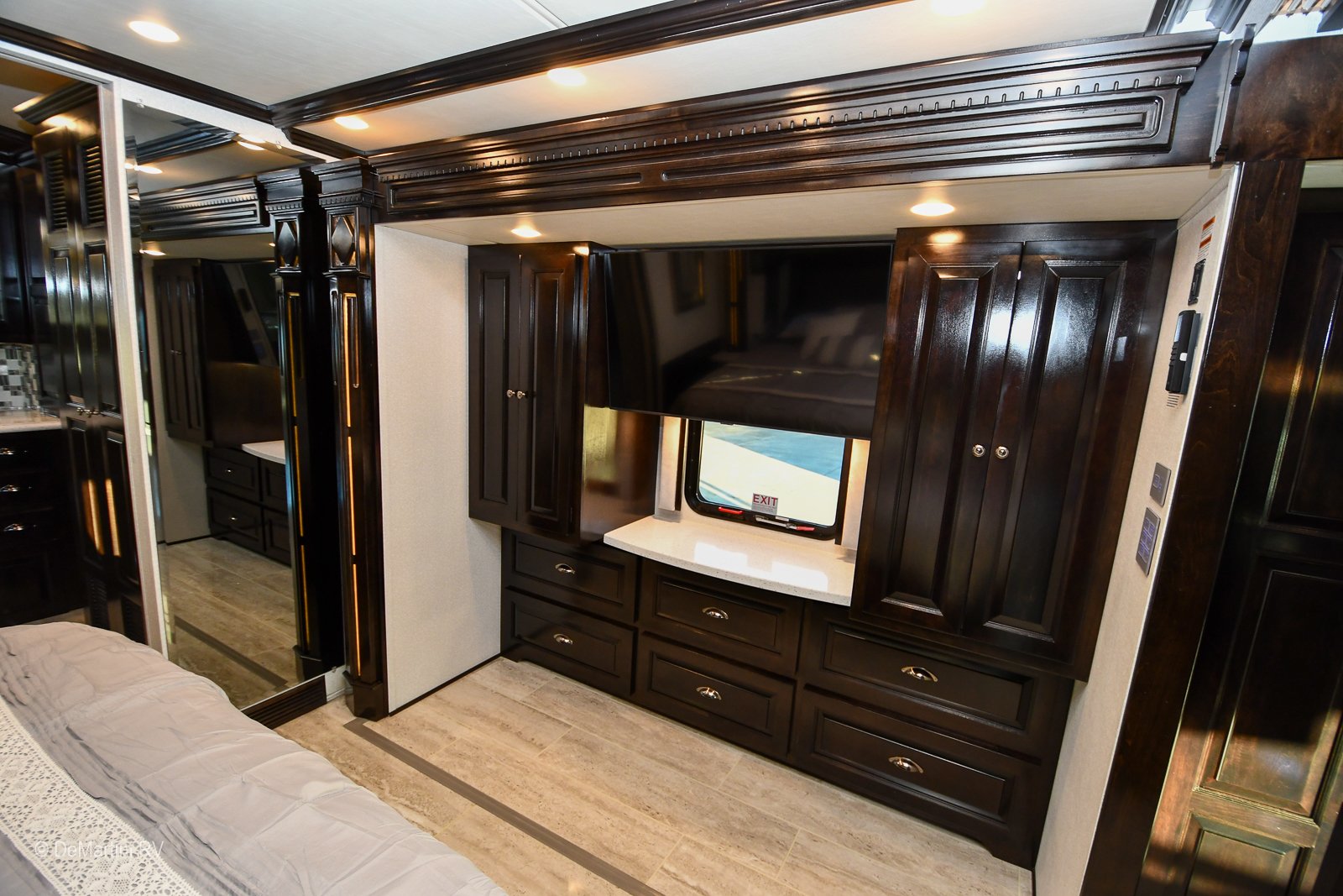 Gallery image 185469