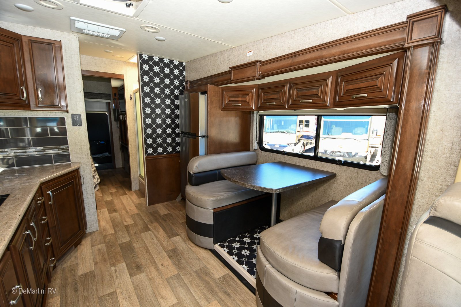 Gallery image 185990