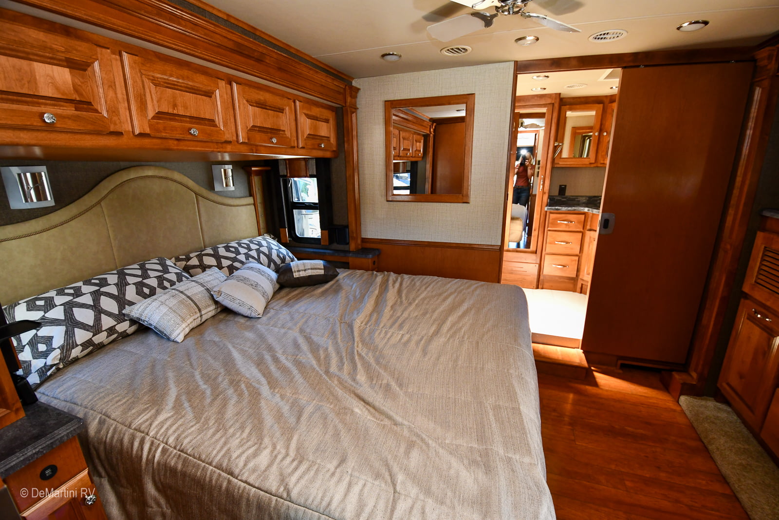 Gallery image 180305