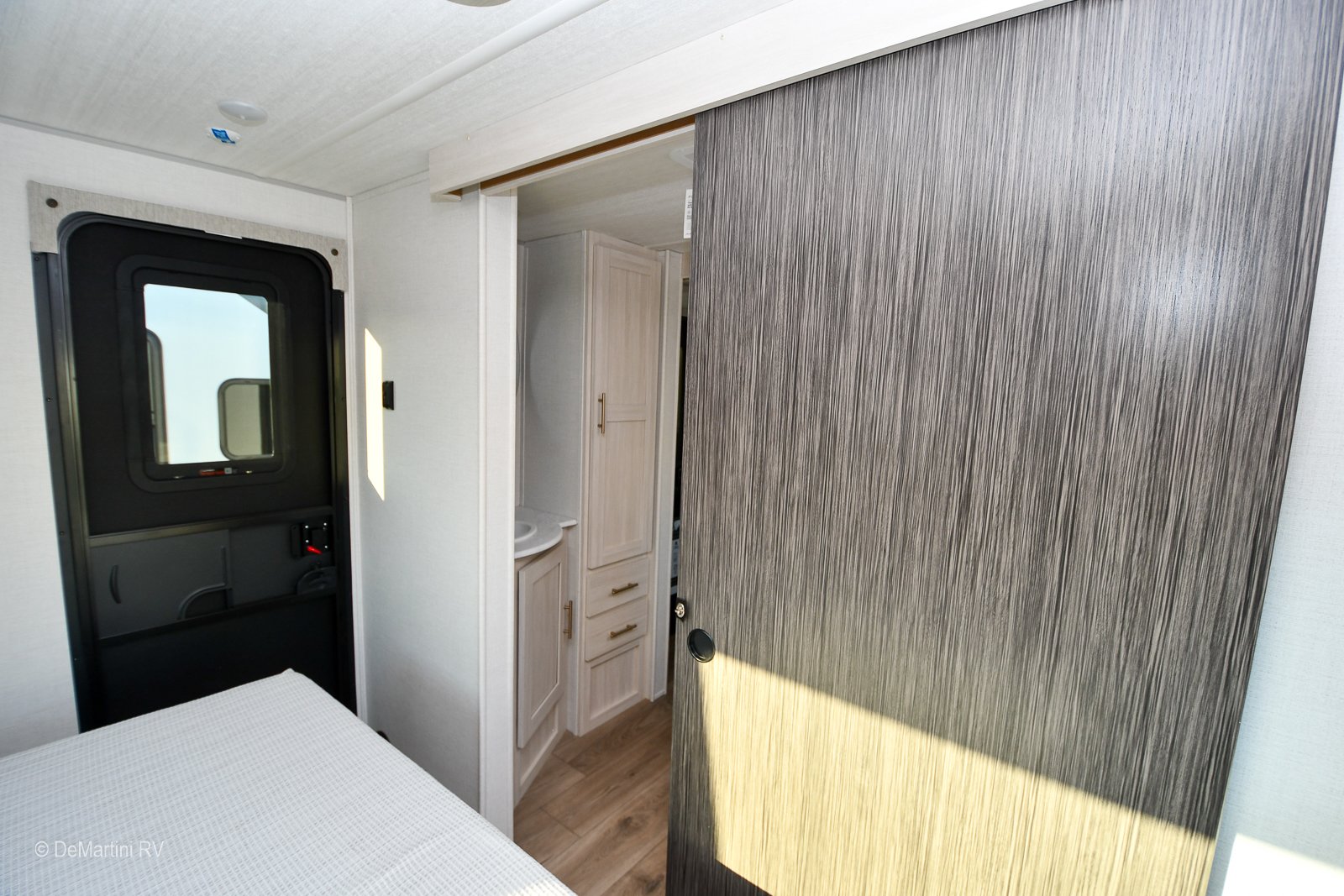 Gallery image 185323