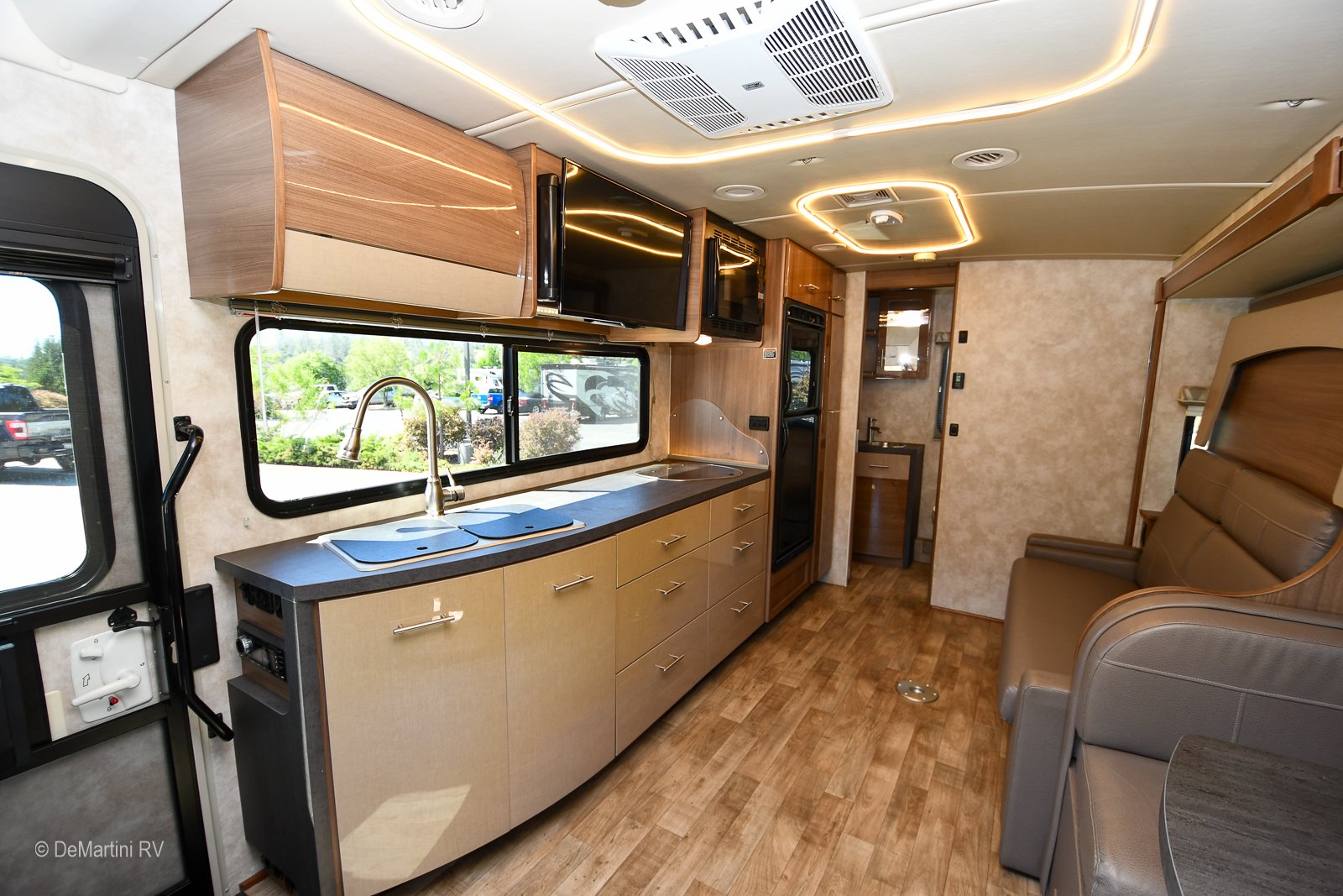 Gallery image 186575