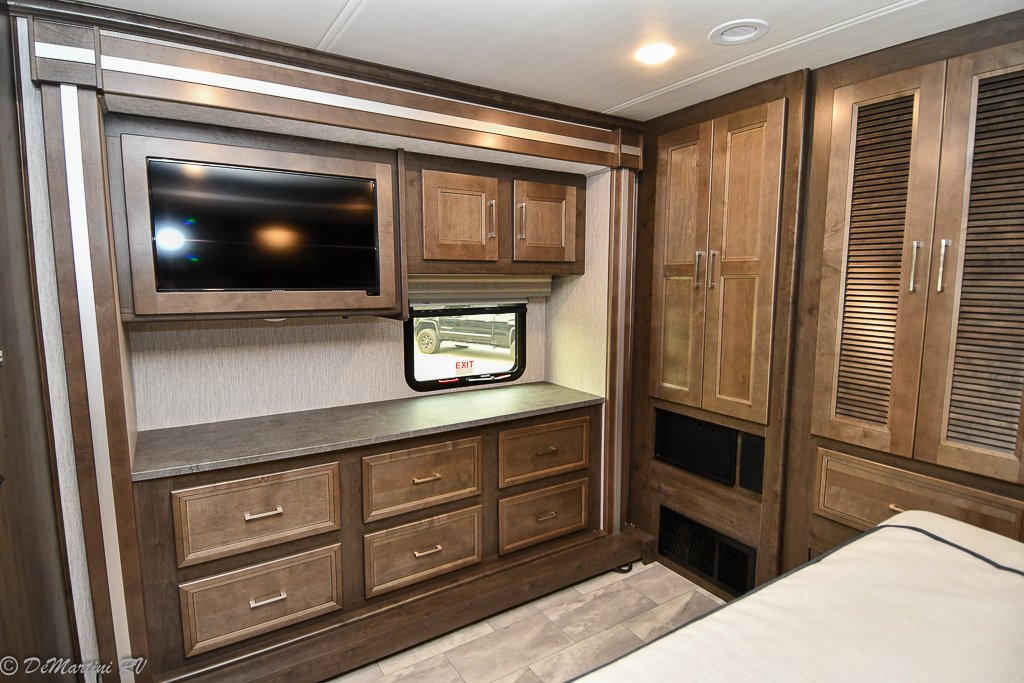Gallery image 165381