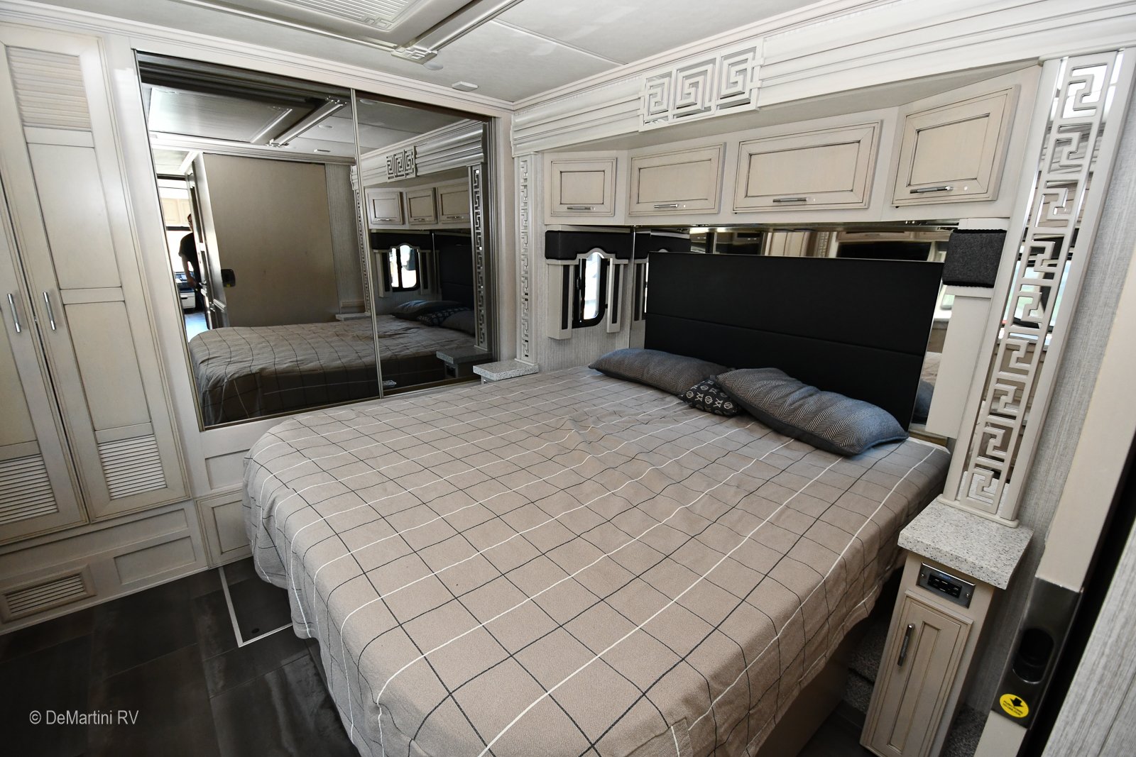 Gallery image 180270