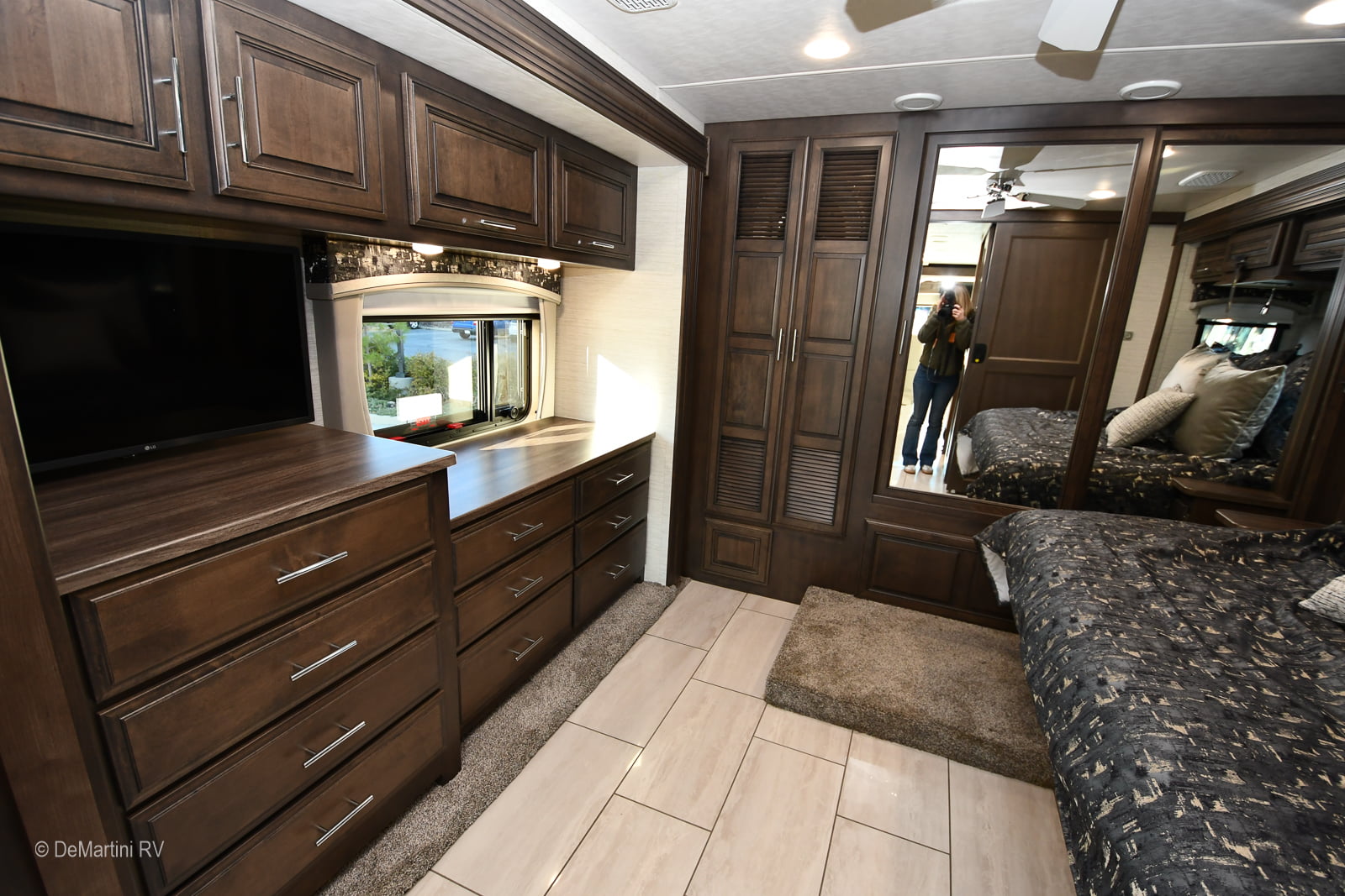 Gallery image 182115