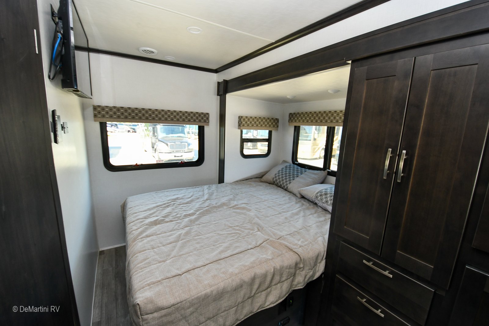 Gallery image 186404