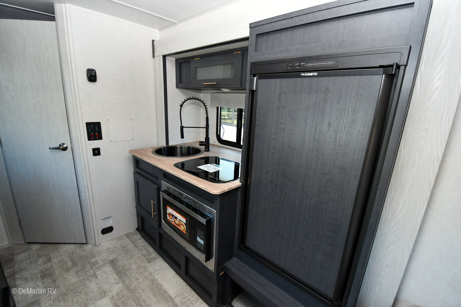 Gallery image 180427