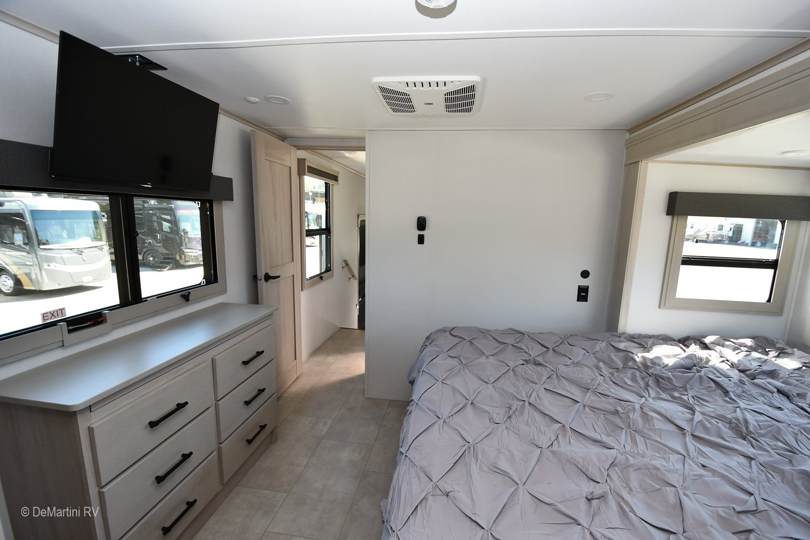 Gallery image 186824